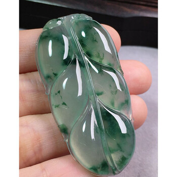 绿翠天成翡翠冰种飘花底色大树叶叶子吊坠缅甸a货翡翠送礼生日礼物女