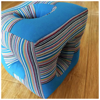 棉布手工棉老粗布六孔玲珑枕保健耳枕汽车抱枕四方靠枕宫廷枕头玫红色