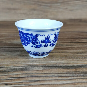 老式陶瓷小酒杯陶瓷小酒杯1口酒盅家用老式5钱1两2两复古烧酒景德镇釉