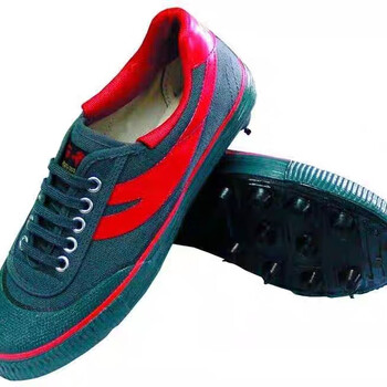 石林石林足球鞋老式怀旧经典钉钉鞋运动鞋男子训练工地爬山作训鞋劳动