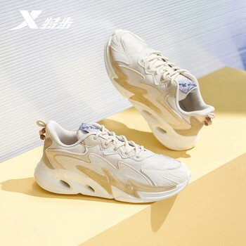 特步（XTEP）ZW【门店同款】女鞋闪电运动鞋春秋季百搭休闲鞋轻便潮流鞋子女 茶白色 37