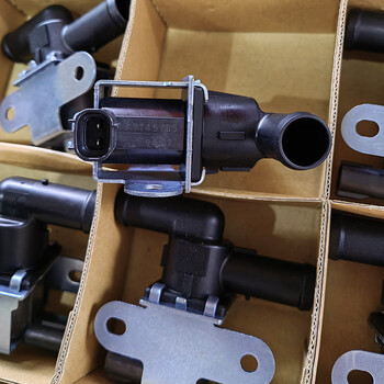 诚迈适配长安cs55cs75plus逸动dt碳罐截止阀通风电磁阀通气阀国六专用