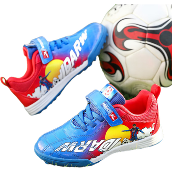 足球鞋品牌排行榜前十名（足球鞋初中生足球鞋买什么牌子的好）