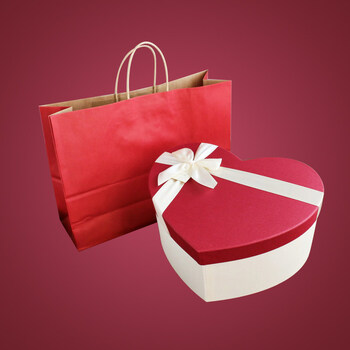 盒爱心情人节心形礼物盒超大爱心礼品盒大号鲜花礼盒空盒子包装盒少女