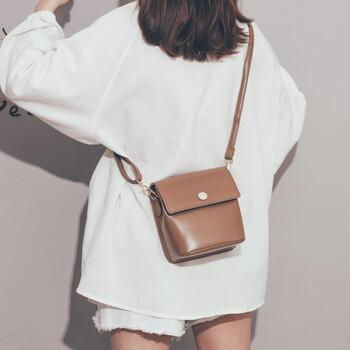 简约洋气斜挎包女韩版百搭质感单肩包w复古棕斜挎包女学生韩版小清新