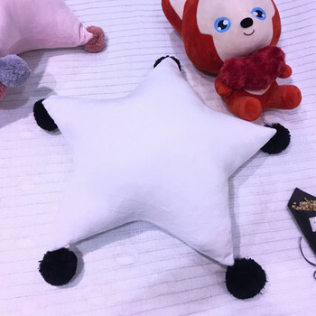 星星抱枕 天鹅绒面料 炒鸡舒服 白色五角星(黑色大毛毛球) 50x50cm