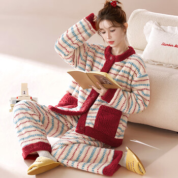 雅鹿复古高级感暖绒保暖女珊瑚绒家居服可外穿甜美学生法兰绒秋冬睡衣 NSJLY-KS253复古红圆领条纹女 L （建议体重100-120斤）