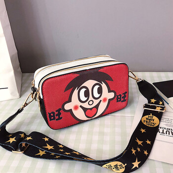 2019春季新款卡通可爱斜挎包旺仔牛奶包包宽肩带小挎包小方包 白色