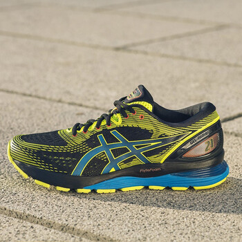 asics nimbus 42.5