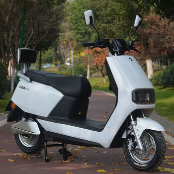 2022年新款电动车60v72v电瓶车1200瓦电动摩托车 白色 72v22ah 锂电池