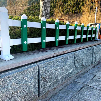 pvc塑钢草坪护栏户外变压器围栏花园坛栏杆庭院篱笆绿化隔离栅栏绿色