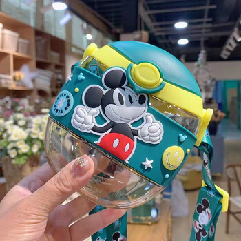 迪士尼草莓熊儿童水杯草莓熊可爱女孩幼儿园甜甜圈水杯子带吸管水壶