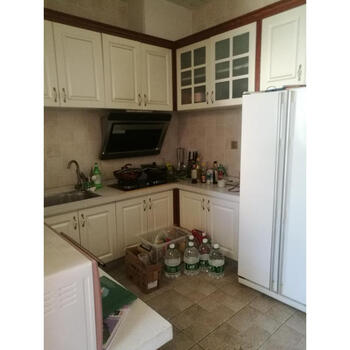 梧桐苑小区13号楼1至3层108号别墅