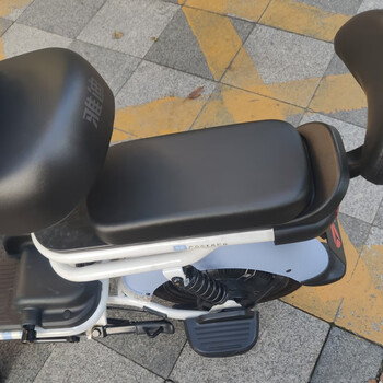 有耐雅迪电动车小金果原装后坐垫乐萌磨砂黑后车座防水原车电动车后座