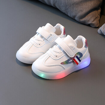 新2闪灯3中小童鞋女4男童led运动鞋5儿童休闲板鞋百搭韩版宝宝发光鞋
