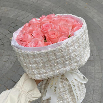 岚黛 520礼物鲜花同城配送33枝粉玫瑰创意小香风花束生日礼物求婚告白