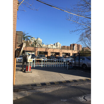 城市绿洲花园1号楼3单元102号