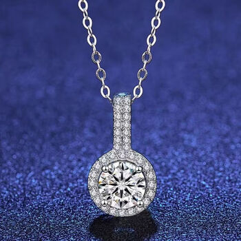 波士登 莫桑石项链女1-2克拉钻石项链情侣求婚结婚送女友老婆 圆包款