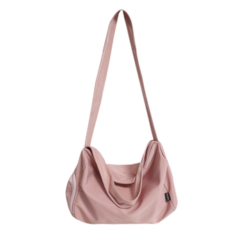 VICTORIATOURIST旅行包手提包体验效果好吗（victoriavera包包怎么样）