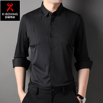 劲霸男装春秋季新款男士长袖字母暗花衬衫薄款开衫时尚潮父亲衬衣黑色