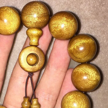 韩莹 金丝楠木佛珠2.