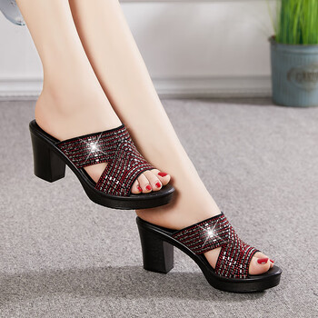 女士粗高跟真皮凉鞋防滑凉拖厚底女夏大码外穿拖鞋时尚休闲鞋子红色