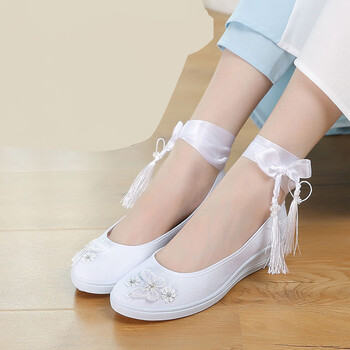 古风刺绣汉服鞋子女古风百搭小白鞋搭配古装古代汉元素儿童舞蹈布鞋