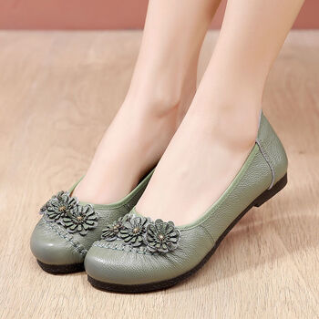 wangnai皮豆豆鞋女软底浅口单鞋春秋新款平底鞋中老年舒适妈妈鞋绿色