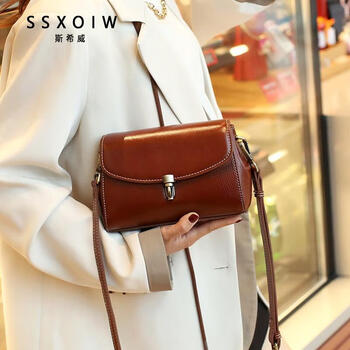 ssxoiw斯希威年新款流行夏天小包时尚百搭休闲洋气感斜挎包女深棕色