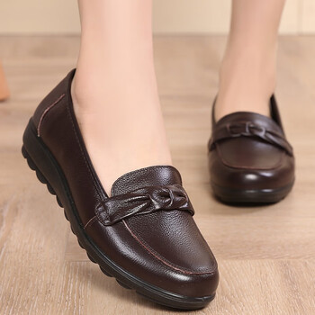 佐名仕 妈妈鞋中老年女皮鞋真皮防滑软底软面休闲百搭平底春夏中年