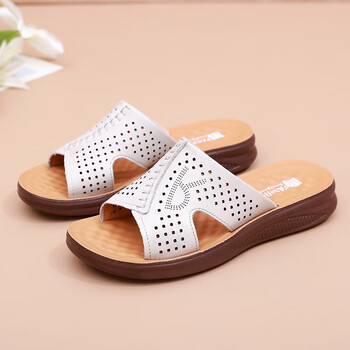 蜗鲸真皮中年妈妈拖鞋夏季外穿防滑软底女士中老年人老人凉拖女款凉鞋