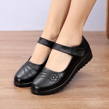 确不凡老人鞋女70一80岁春秋款防滑皮鞋春秋款妈妈鞋真皮软底老人鞋