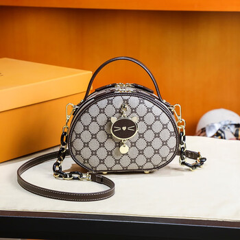 伯姿莉(baizili)品牌真皮包包女包轻奢2023新款高级感印花百搭小圆包