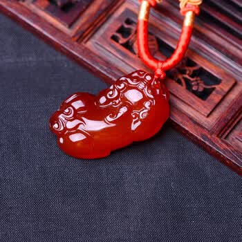 红玛瑙貔貅手链 男女士水晶饰品本命年红手串 红色 貔貅吊坠