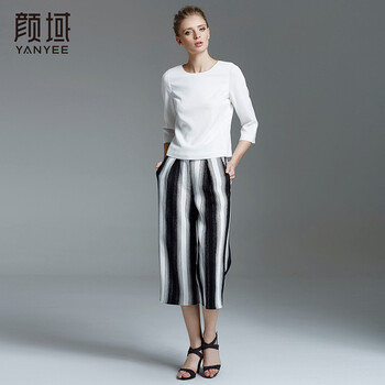 
                                        颜域2018春装简约时尚纯色百搭七分袖圆领女T恤上衣 70W5492 绿色 M                