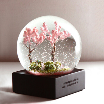 文艺樱花水晶球生日礼物女生送男女友定情闺蜜创意新奇结婚礼物送老婆