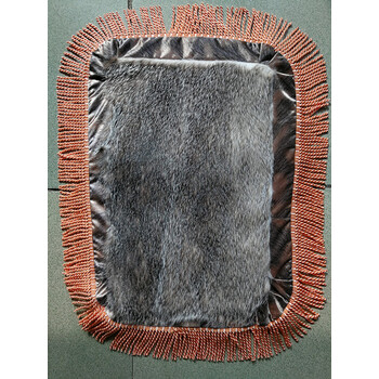 整张獾子真皮汽车座垫椅子垫沙发垫办公室坐垫 狸子皮獾油烧烫伤 带边