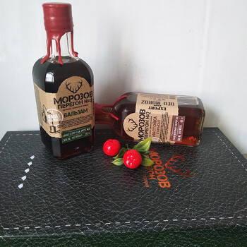 俄罗斯原装进口莫洛佐夫升华烈酒洋酒 伏特加500ml/瓶 2号 4号