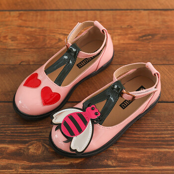 儿童皮鞋卡通小蜜蜂单鞋魔术贴爱心可爱童鞋2018春夏新款中大童鞋