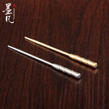 
                                        墨凡 越南芽庄沉香片烟丝烟插 送长辈礼物天然原木老料 满油 烟丝礼盒 6瓶装 芽庄香片AA级-3g礼盒装-送烟插器                