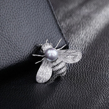 日韩胸针女可爱小蜜蜂胸花外套装饰时尚秋冬大衣别针开衫西装徽章