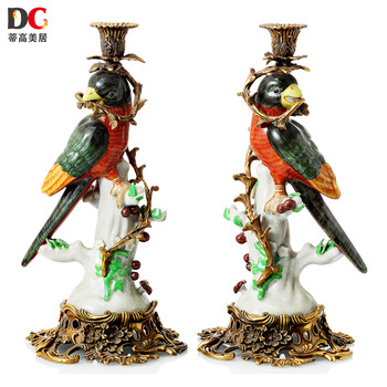 
                                        蒂高美居（DECO） 家居桌面装饰摆件陶瓷配铜工艺品 复古欧式烛台装饰品83-1443                