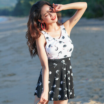 泳衣女2018春夏新款黑白撞色印花高腰露背蝴蝶结显瘦连体泳衣裙式泳装