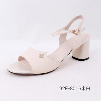 双凤2018夏季新款时尚舒适粗跟中跟简约时装凉鞋女 米白色 35