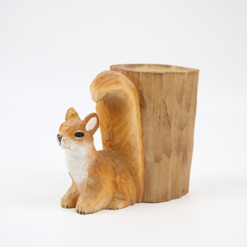 创意手工雕刻木质动物笔筒可爱送男女朋友文具礼品个性摆件 小松鼠