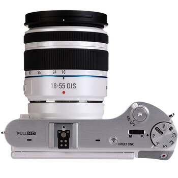 三星（SAMSUNG) NX300 微型单电套机（18-55mm镜头）白色 2160万像素 WIFI传输 1/6000秒快门 内附16G卡