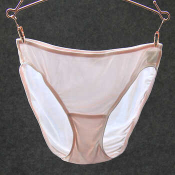 无痕桑蚕丝超薄内裤三角裤女士透明包臀薄款透气大码短裤夏季 浅粉 xl