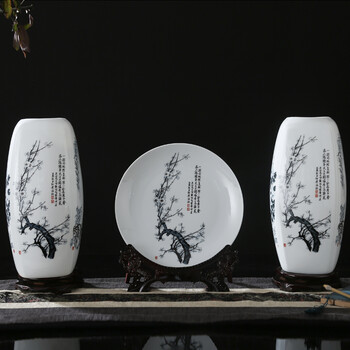 
                                                                                景秀缘 景德镇青花陶瓷现代家居时尚简约客厅工艺品花瓶摆件 梅兰竹菊 淡蓝色三件套（带全套底座）                