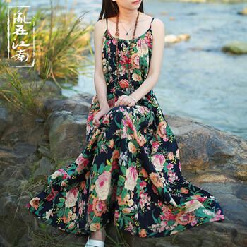 乱在江南印花吊带连衣裙女棉夏季新品沙滩裙宽松休闲显瘦旅游度假长裙 蓝色 L