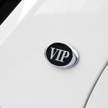 维诺亚 公爵车标新天籁vip标个性车贴车身贴2.